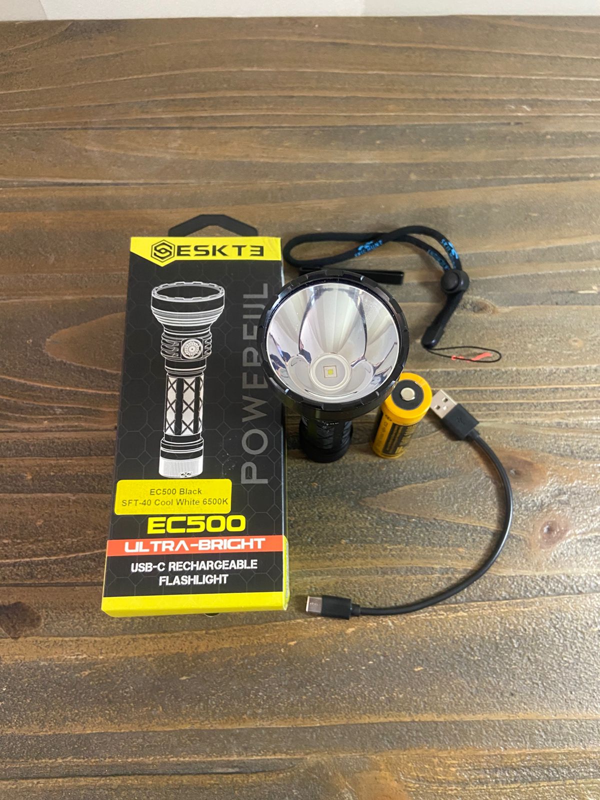 EC500 - 2100 Lumens 21700 - USB-C Rechargeable - Long-Range Flashlight - Luminus SFT-40 Cool White 6500K