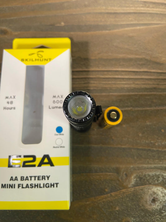 E2A – 600 Lumens - AA/14500 Compatible - TIR Optic Lens